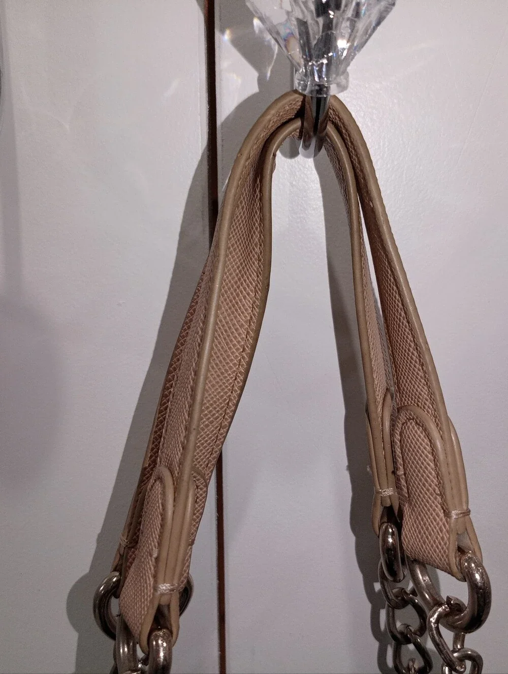 GUESS Black & Sand Tan Corlor-Block Tote Chain Shoulder Bag Satchel Purse GUC